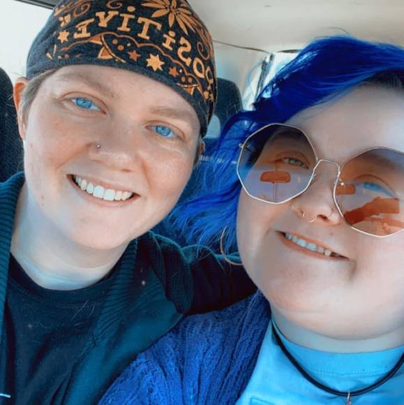 Meet your Posher, Amy - Picture 1 of 1